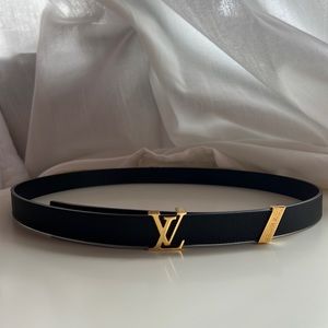 Women’s LV skinny belt, one of a kind!
